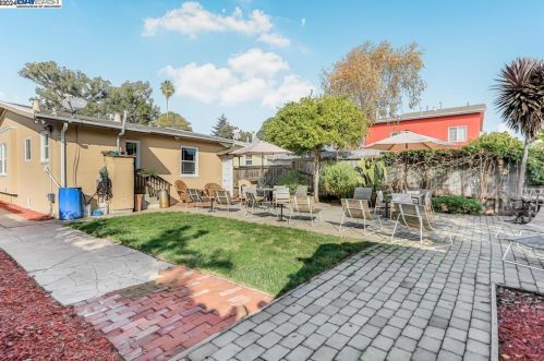 2708 Humboldt Ave, Oakland CA  94602-3635 exterior