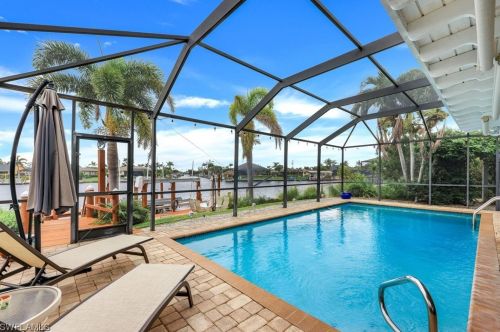 3810 1st Pl, Cape Coral FL  33904-4803 exterior