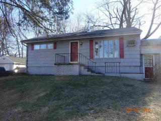 16 Dogwood Dr, Poughkeepsie, NY 12601-5514