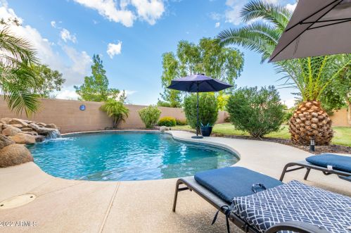 4602 Ironhorse Rd, Gilbert, AZ 85297-5541