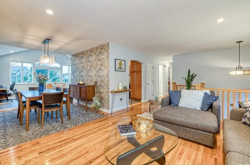 2534 Malibu Rd, North Bellmore NY  11710-5122 exterior