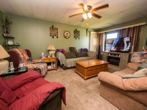 2307 Halsey Ave, Milwaukee, WI 53221-2965