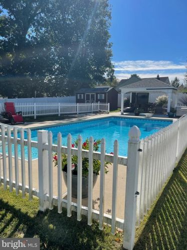 30 Budd Blvd, West Deptford NJ  08096-3332 exterior