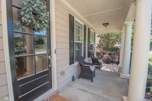 807 Richmond Cir, Peachtree City, GA 30269-5645