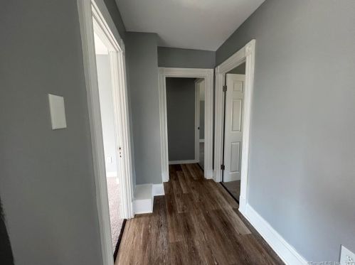 22 Viets St, United States Coast Guard Ac CT  06320-3324 exterior