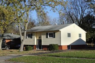 333 Stoneybrook Dr, Lexington, KY 40517-1428