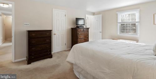 264 Aldrin Dr, Prospectville PA exterior