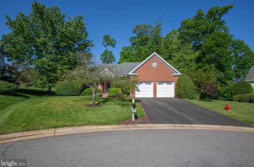 4204 Crooked Stick Ct, Fredericksburg VA  22408-9215 exterior