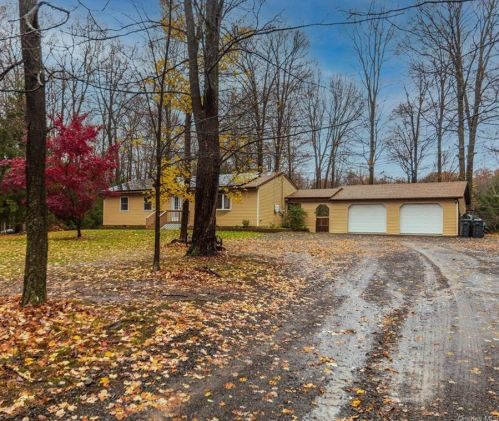 218 Winding Hill Rd, Montgomery, NY 12549-1926