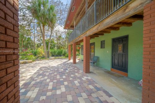 576 Marshall Rd, West Palm Beach FL  33413-3343 exterior