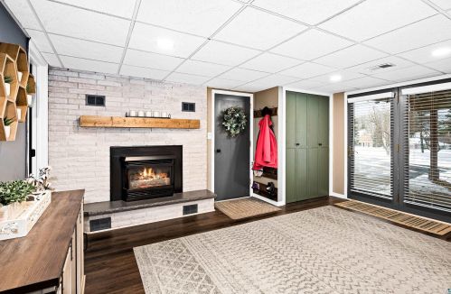 4230 Dodge St, Duluth MN  55804-1448 exterior