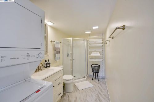 1455 San Jose St, San Leandro CA  94577-5130 exterior