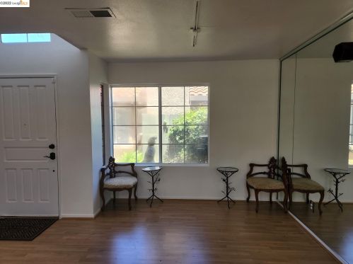 35 Rapallo Ct, West Pittsburg, CA 94565-6743
