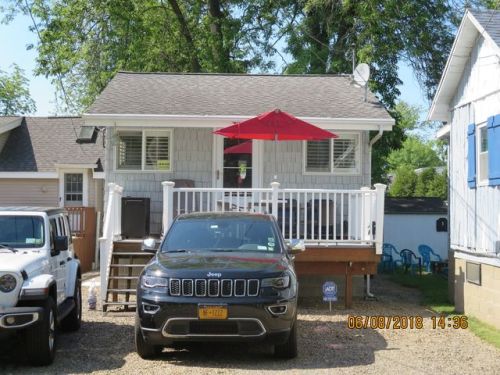 956 Armstrong St, Irving, NY 14081-9644