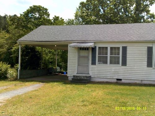 558 Owen St, Star, NC 27356-7582