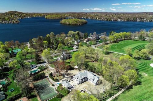 627 Lake Blvd, Mahopac, NY 10541-1754