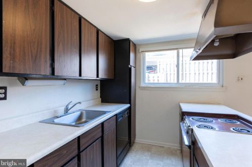 144 Wellington Ter, Lansdale PA  19446-4960 exterior