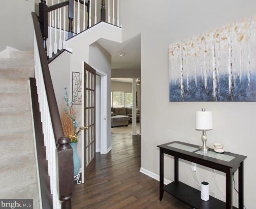 160 Aden Dr, Strasburg, VA 22657-5281