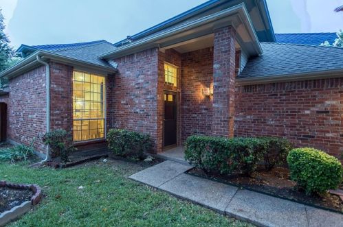2978 Crystal Springs Ln, Richardson TX  75082-3424 exterior