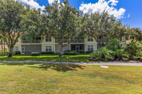 8115 Celeste Dr, Naples FL  34113-1633 exterior