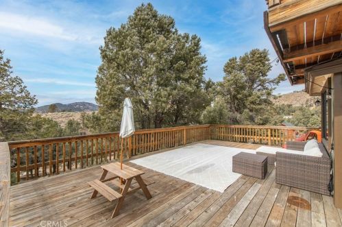 1526 Monte Vista Dr, Big Bear City CA  92314 exterior
