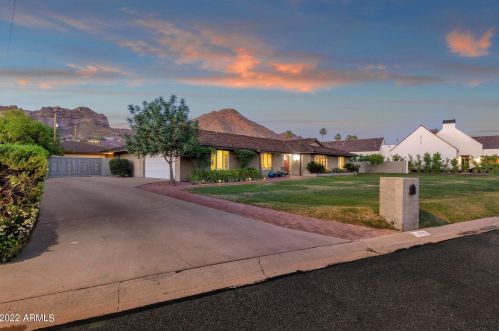 4702 Arcadia Ln, Phoenix, AZ 85018-2850