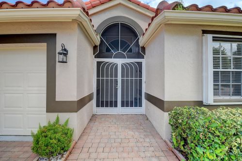 7254 Haviland Cir, Boynton Beach FL  33437-6466 exterior