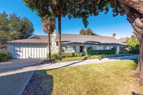 3615 Pacific Ave, Long Beach, CA 90807-3827