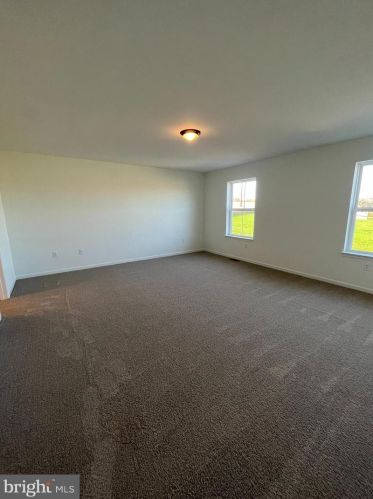 9518 Newtown Rd, Breinigsville PA  18031-1806 exterior