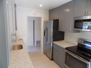 1817 Limetree Ln, Mountain View CA  94040-4018 exterior