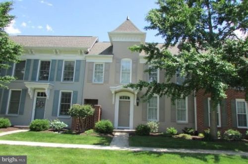 14 Devonshire Sq, Navy Sup Dpt PA  17050-6873 exterior