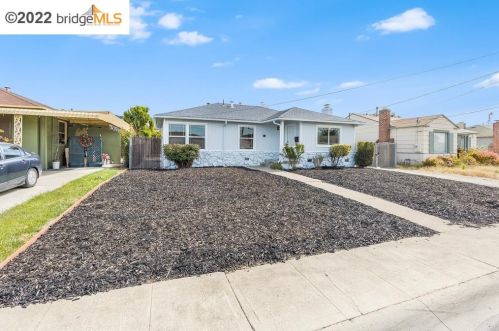 14950 Lark St, San Leandro CA  94578-1846 exterior