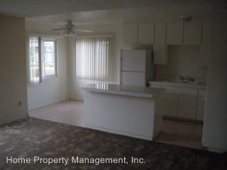 7871 Holt Dr, Huntington Beach CA  92647-3767 exterior