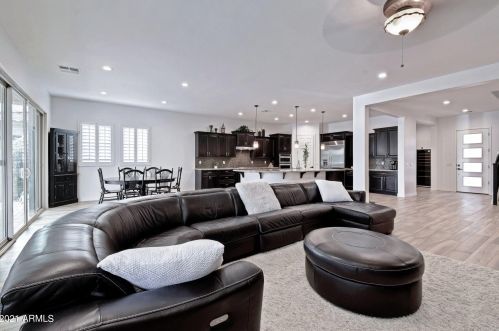 3533 Tiffany Way, Gilbert, AZ 85298-0261