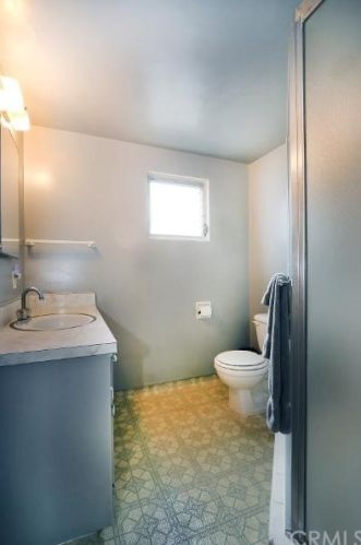 6016 Sugarwood St, Lakewood CA  90713-2444 exterior