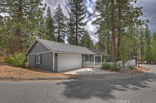 1081 Eagle Mtn Dr, Big Bear City CA  92314-9522 exterior