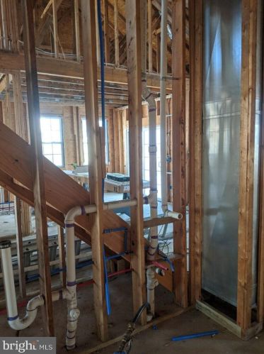 712 Weatherby Dr, West Deptford NJ  08096-5176 exterior