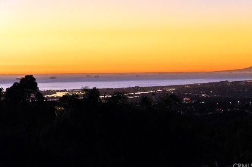 7 Telescope, Newport Beach, CA 92657-1505