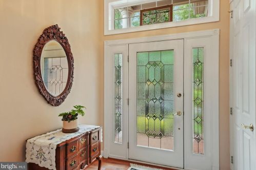 5433 Rodriquez Ln, Haymarket VA  20169-6100 exterior