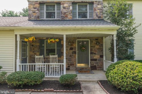 14 Bakers Dr, Washington Crossing, PA 18977-1016
