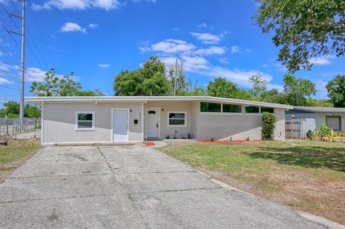 4131 Curry Ford Rd, Orlando, FL 32806-2711