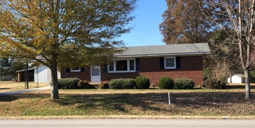 19681 Holt Rd, Athens, AL 35613-5025