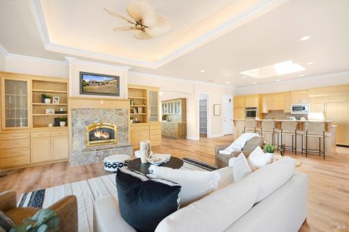 4933 Harville Rd, Santa Rosa CA  95409 exterior