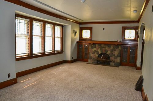 4057 17th St, Milwaukee, WI 53209-6917