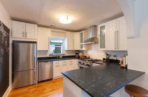 511 40th St, West Palm Beach, FL 33407-4113