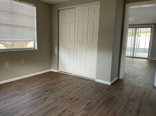 2912 Puma Dr, Tarpon Springs FL  34690-2913 exterior