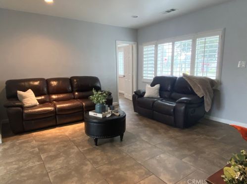 119 San Jacinto Ave, San Jacinto CA  92583-2715 exterior