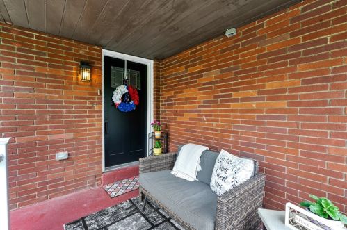 1122 1st St, Canonsburg, PA 15317-1840