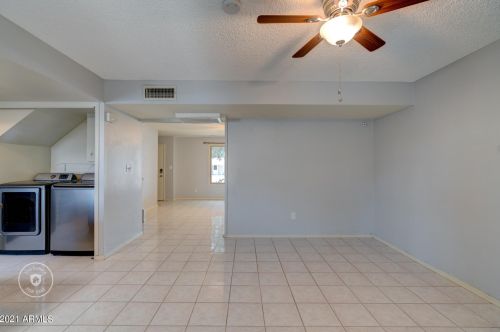 4552 15th Ave, Phoenix AZ 85015-5573 exterior