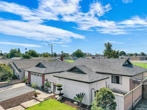 546 Brentwood Ave, Orange, CA 92865-2142